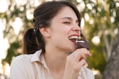 Why Do You Crave Chocolate & How to Avoid It?